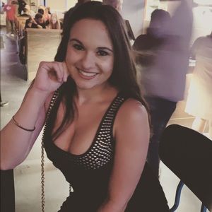 Meet your Posher, Yessica